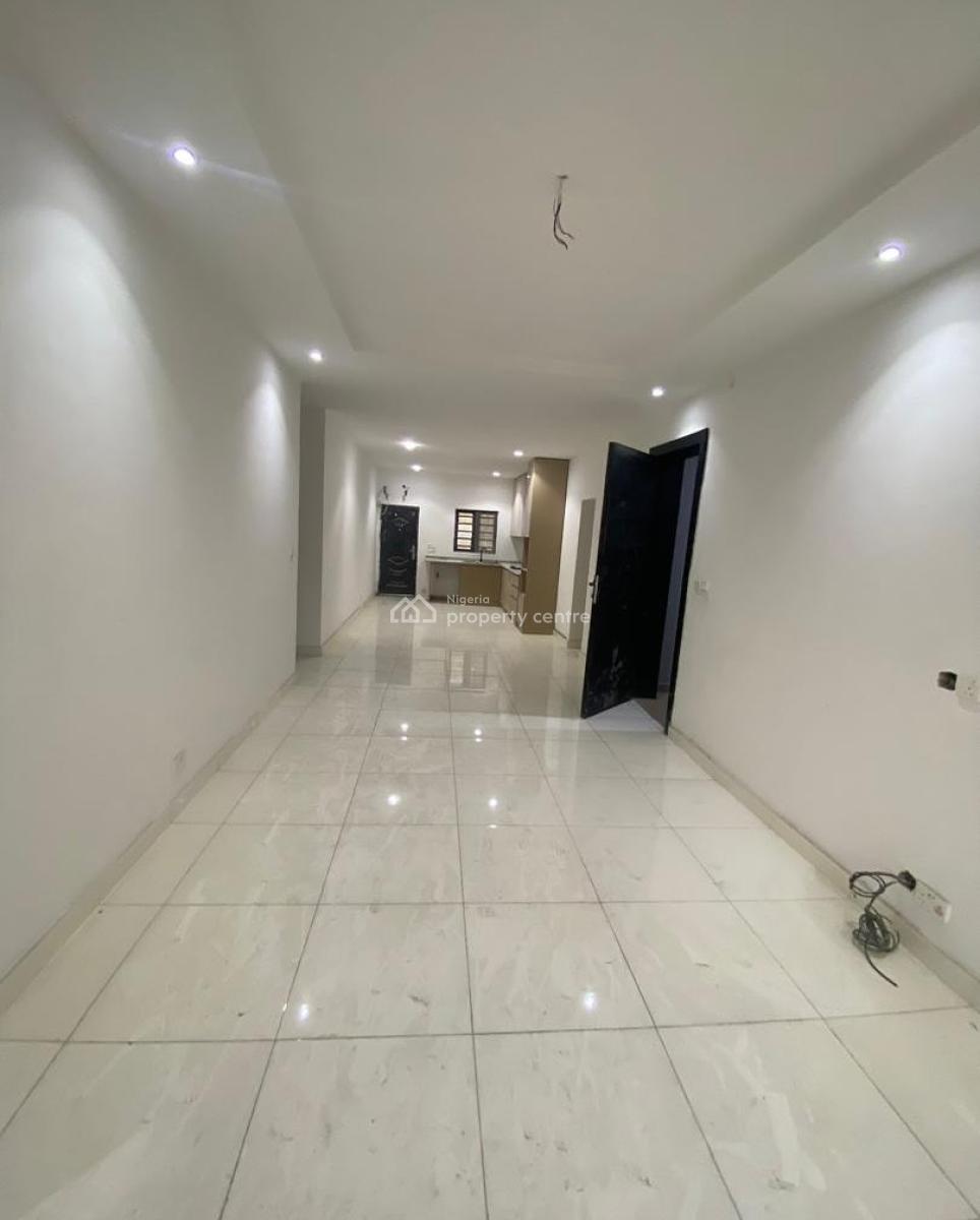 2 Bedroom Apartment + Bq, Ologolo, Lekki, Lagos, Block of Flats for Sale