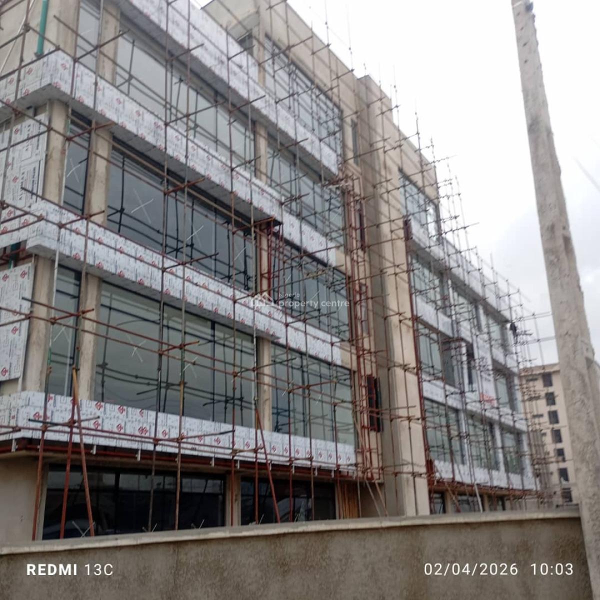 Shop / Office in a Traffic Congestion Zone (high Visibility), Facing Lekki Express Road, Lekki, Lagos, Commercial Property for Rent