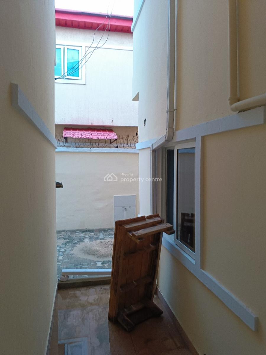 Luxury 4 Bedroom Semi Detached Duplex with Bq, Pay & Move-in., Admiralty Homes Estate, Alpha Beach Road, New-road Bustop, Igbo Efon, Lekki, Lagos, Semi-detached Duplex for Rent