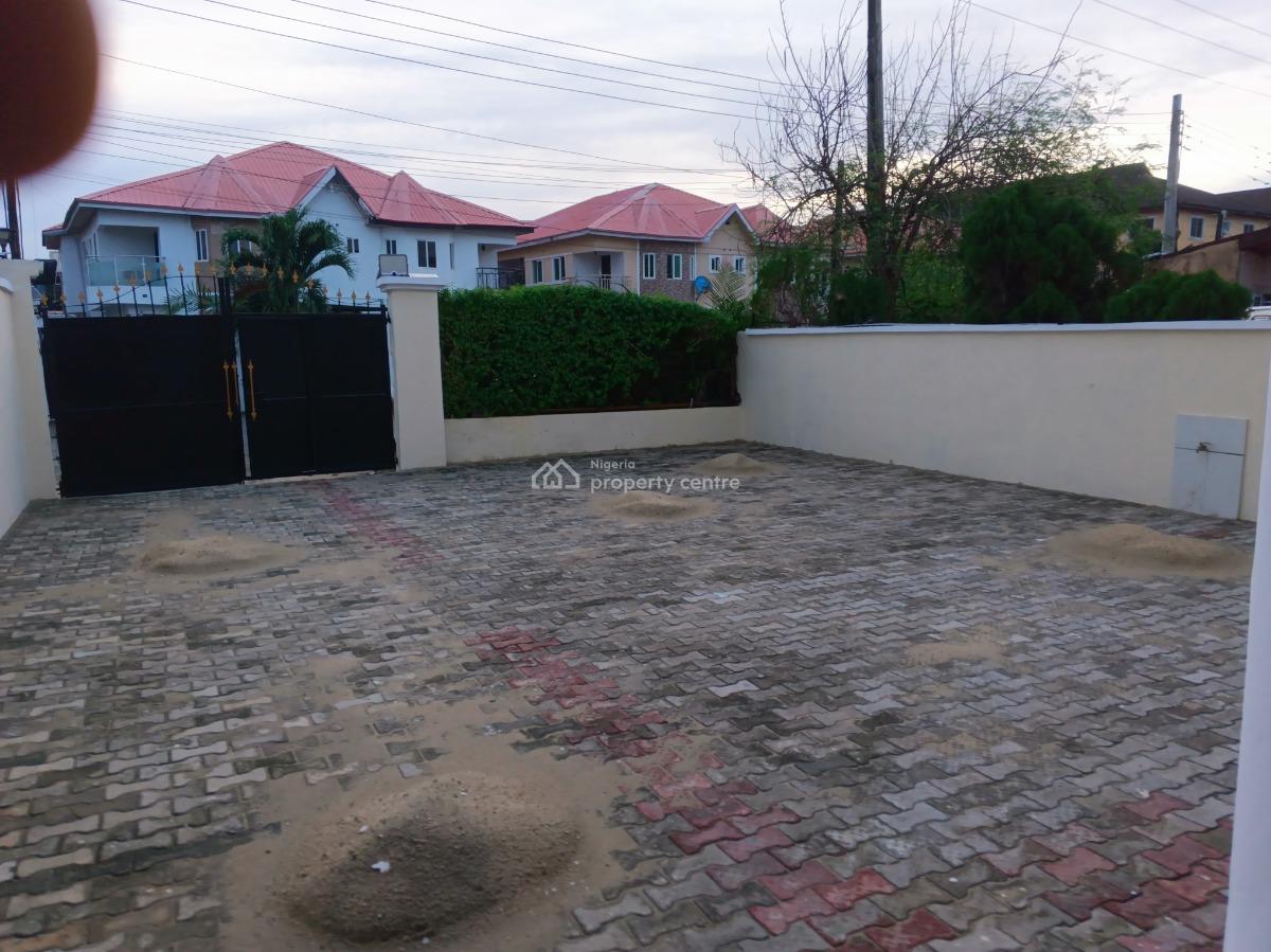 Luxury 4 Bedroom Semi Detached Duplex with Bq, Pay & Move-in., Admiralty Homes Estate, Alpha Beach Road, New-road Bustop, Igbo Efon, Lekki, Lagos, Semi-detached Duplex for Rent