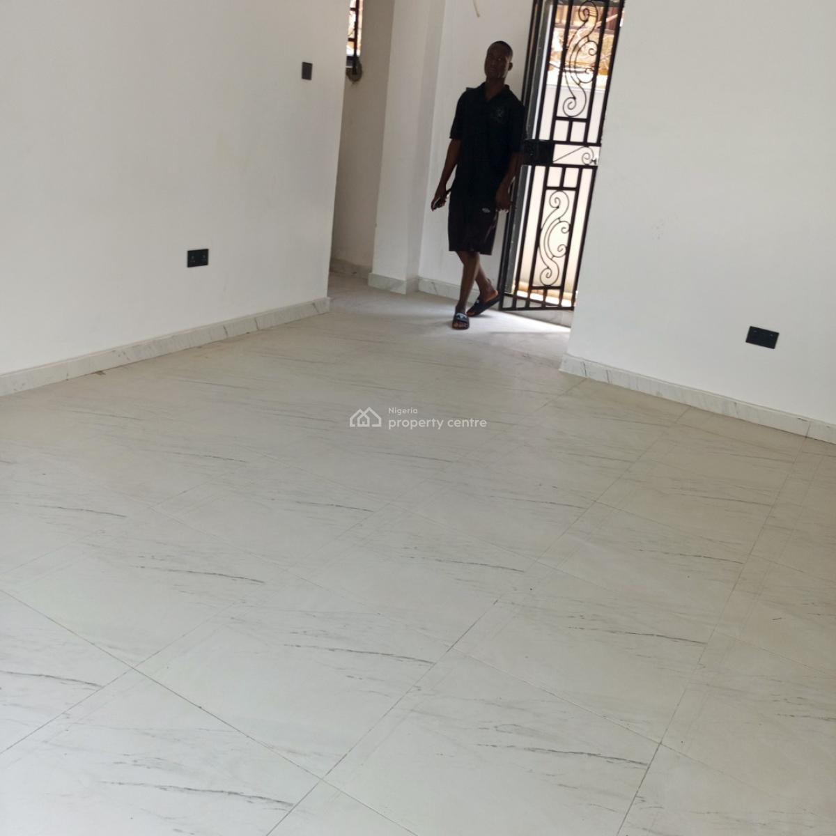 Prime and Sharp Shop, Agungi, Lekki, Lagos, Shop for Rent