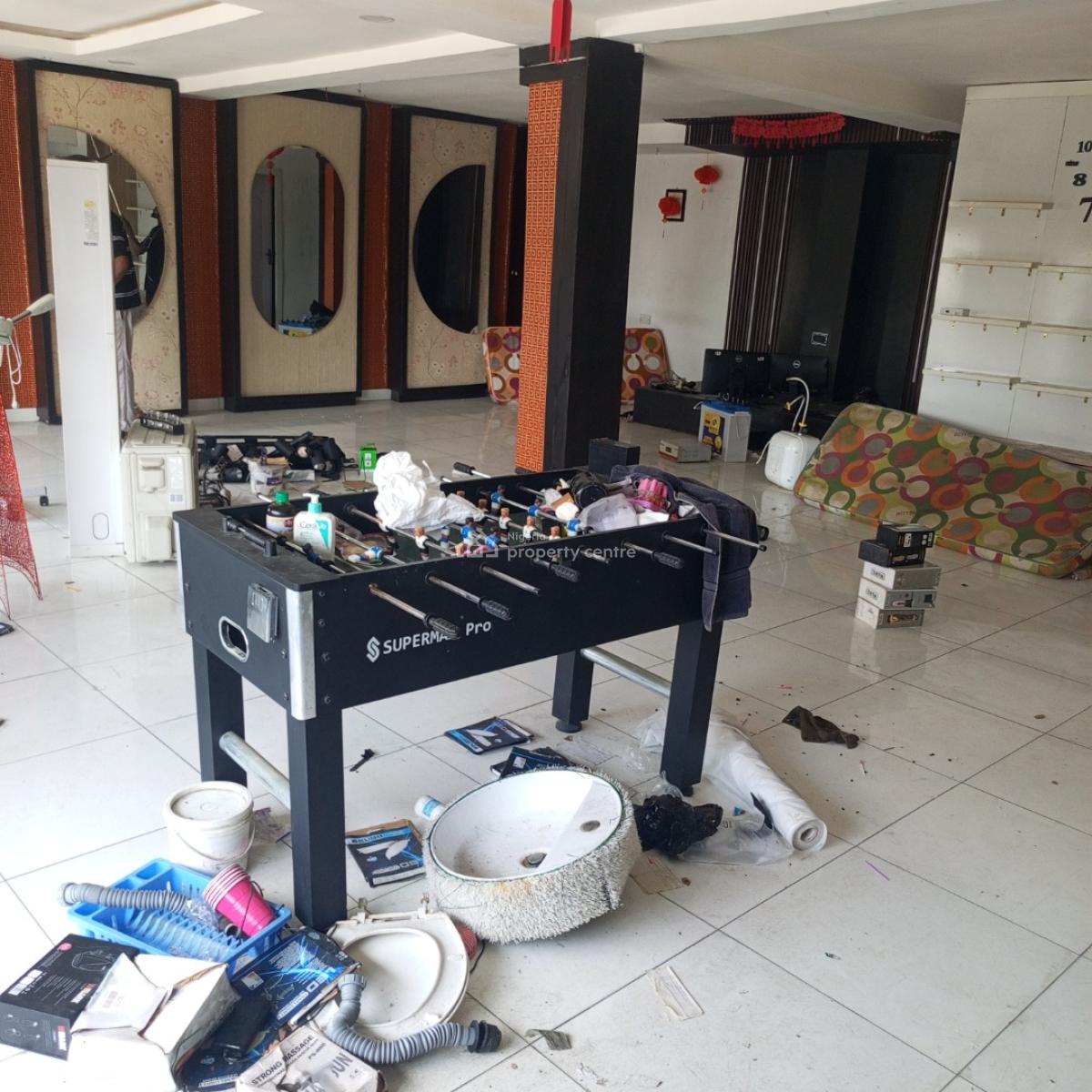 a Prime and Standard 110sqm Shop Space, Agungi Lekki, Agungi, Lekki, Lagos, Shop for Rent