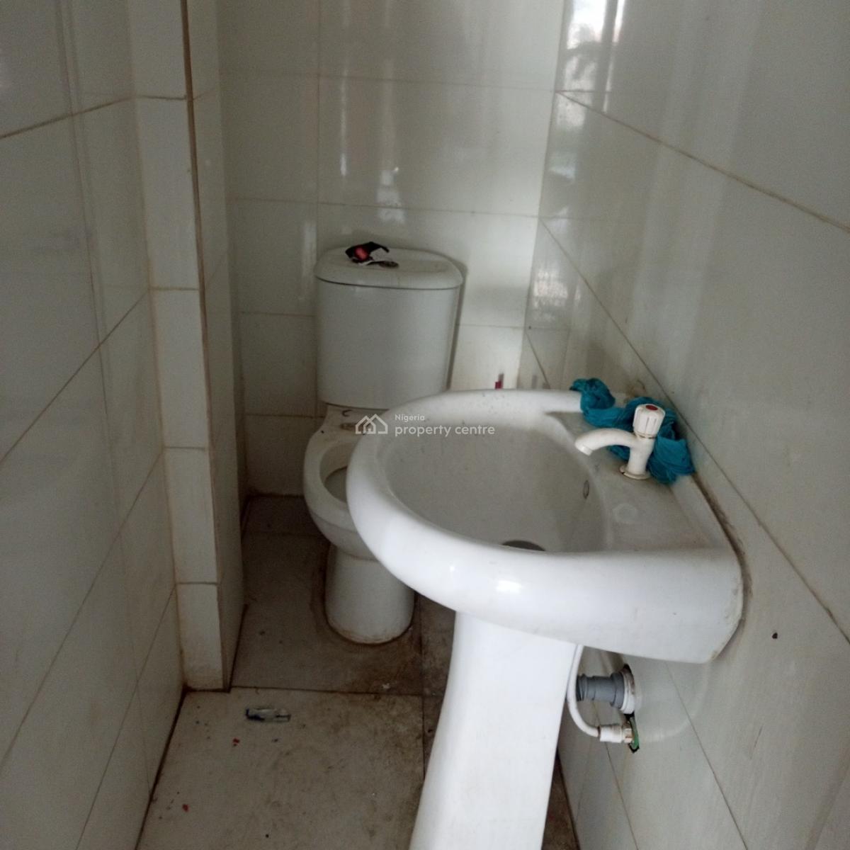 a Prime and Standard 110sqm Shop Space, Agungi Lekki, Agungi, Lekki, Lagos, Shop for Rent