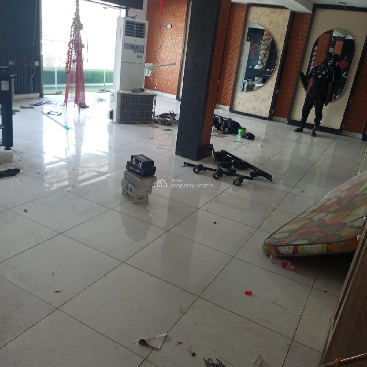 a Prime and Standard 110sqm Shop Space, Agungi Lekki, Agungi, Lekki, Lagos, Shop for Rent