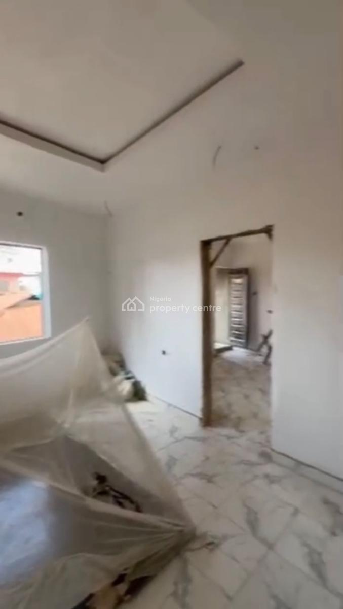 Standard Mini Flat, Shomolu, Lagos, Mini Flat (room and Parlour) for Rent