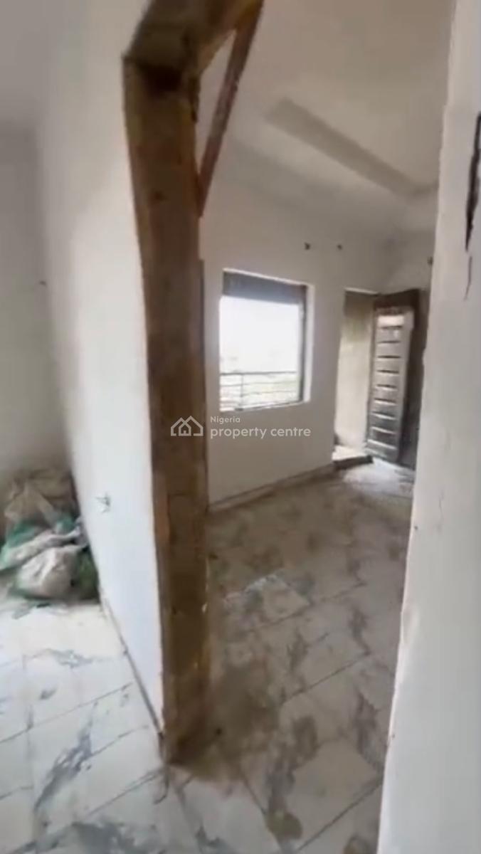 Standard Mini Flat, Shomolu, Lagos, Mini Flat (room and Parlour) for Rent