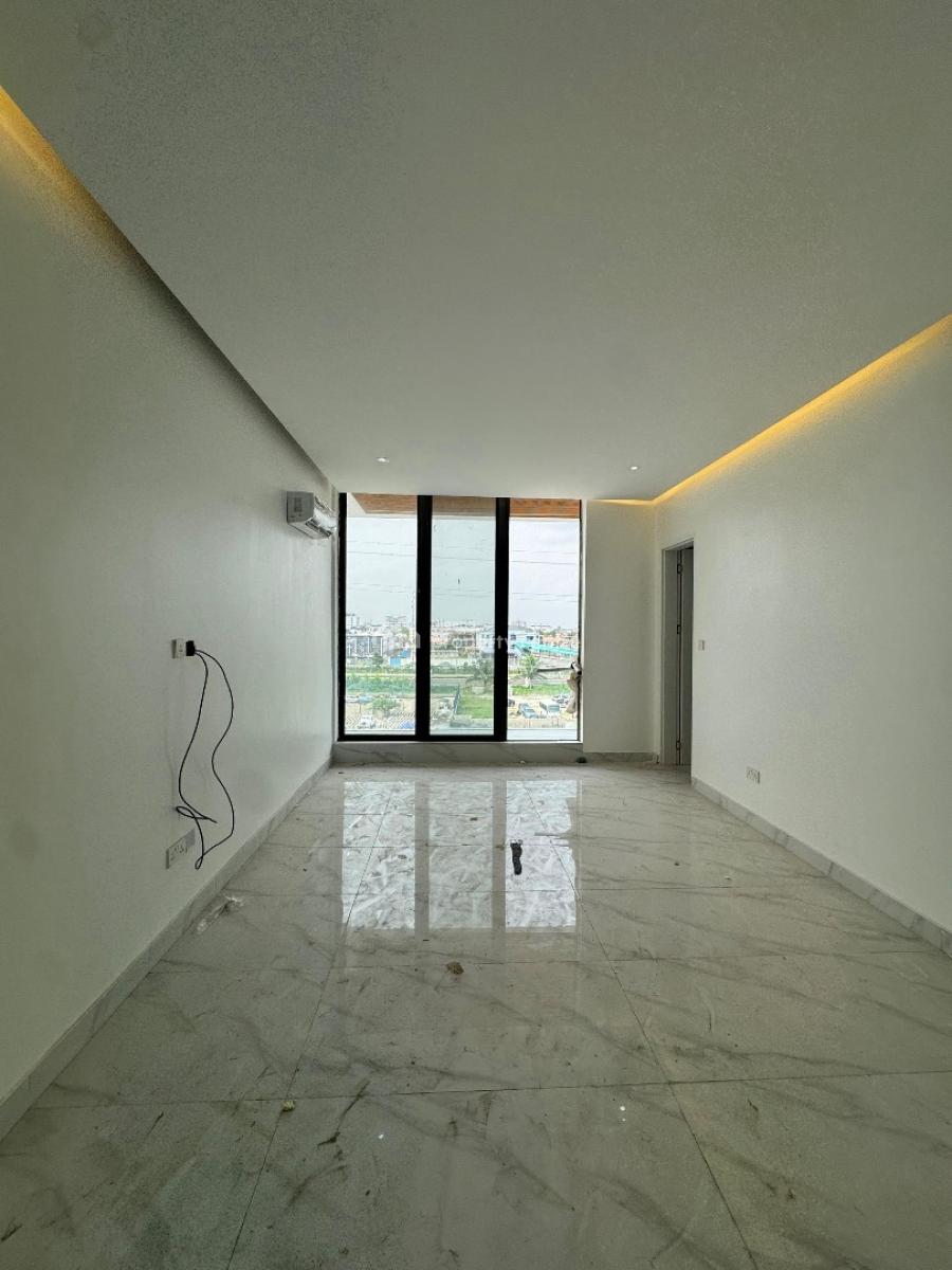 Exquisitely Built 2  Bedroom Apartment, Lekki Phase 1, Lekki, Lagos, Flat / Apartment for Sale