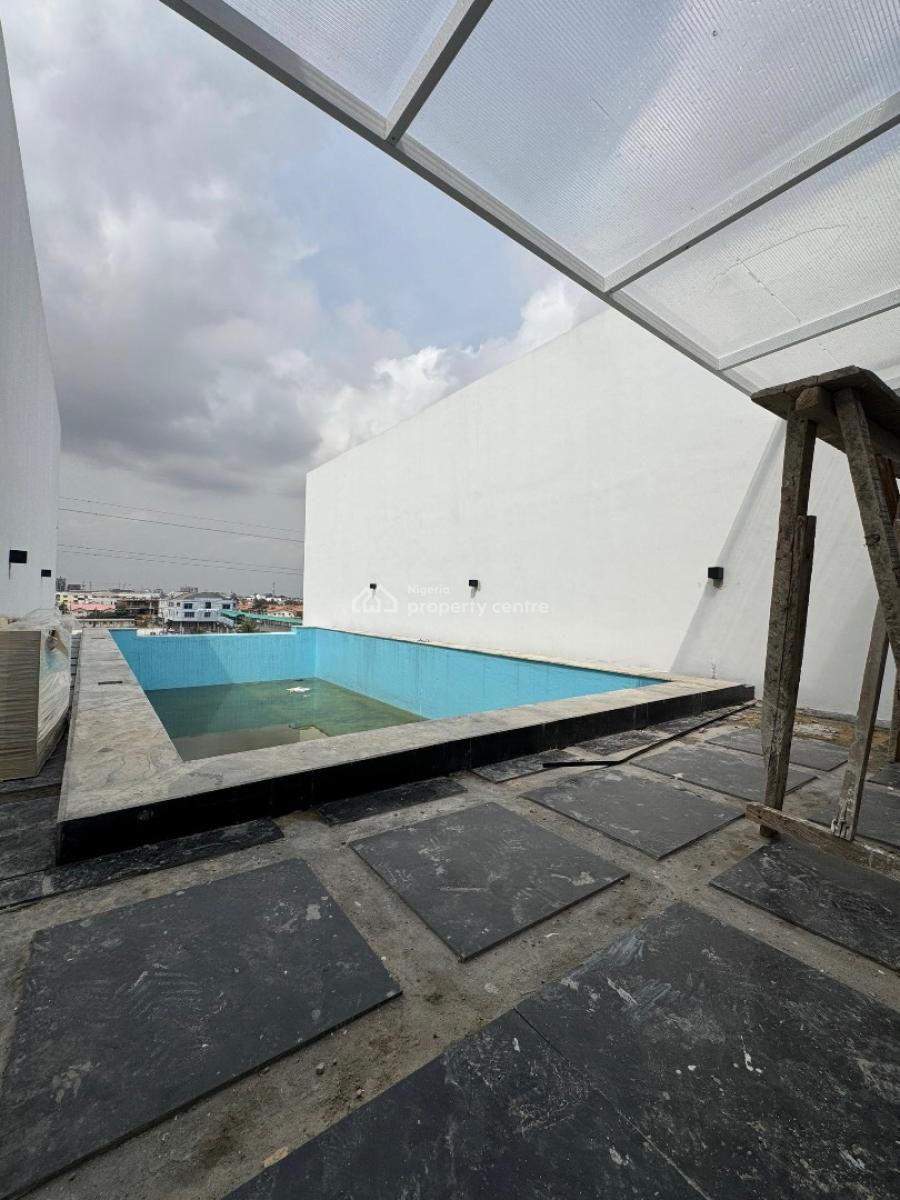 Exquisitely Built 2  Bedroom Apartment, Lekki Phase 1, Lekki, Lagos, Flat / Apartment for Sale