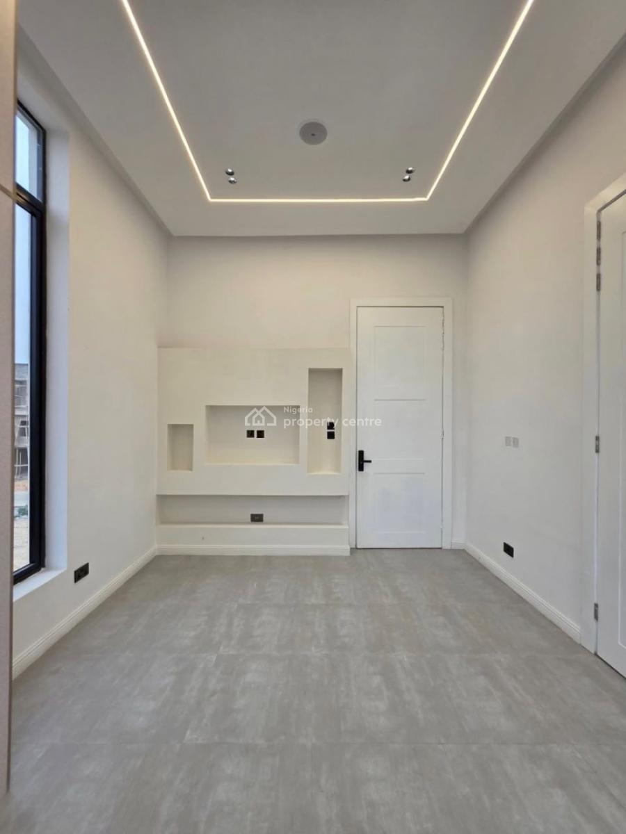 Magnificent 5 Bedrooms with a Private Pool & Gym, Cinema, Lekki Phase 1, Lekki, Lagos, Detached Duplex for Sale