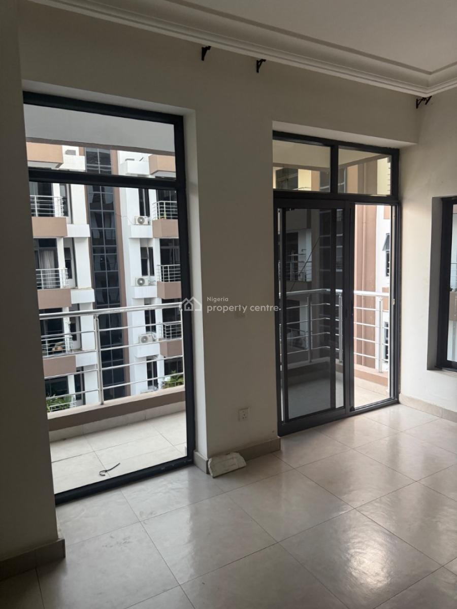 Spacious 1 Bedroom, Off Yusuf Abiodun Way, Oniru, Victoria Island (vi), Lagos, Mini Flat (room and Parlour) for Sale