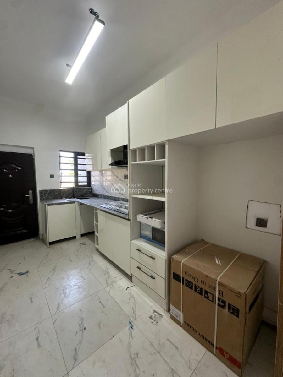 2 Bedroom Apartment with Swimming Pool, New Road, Opp Chevron, Lekki, Lagos, Flat / Apartment for Sale