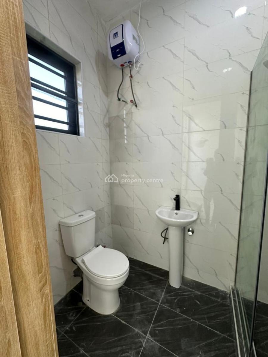 2 Bedroom Apartment with Swimming Pool, New Road, Opp Chevron, Lekki, Lagos, Flat / Apartment for Sale