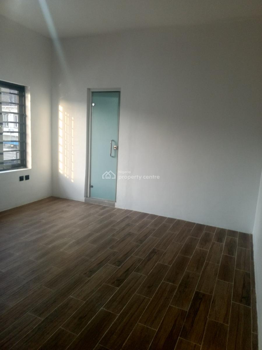 Fully Serviced 2 Bedroom Apartment, Upstairs with Bq, Oba Amusa Estate, Agungi, Lekki, Lagos, Flat / Apartment for Rent