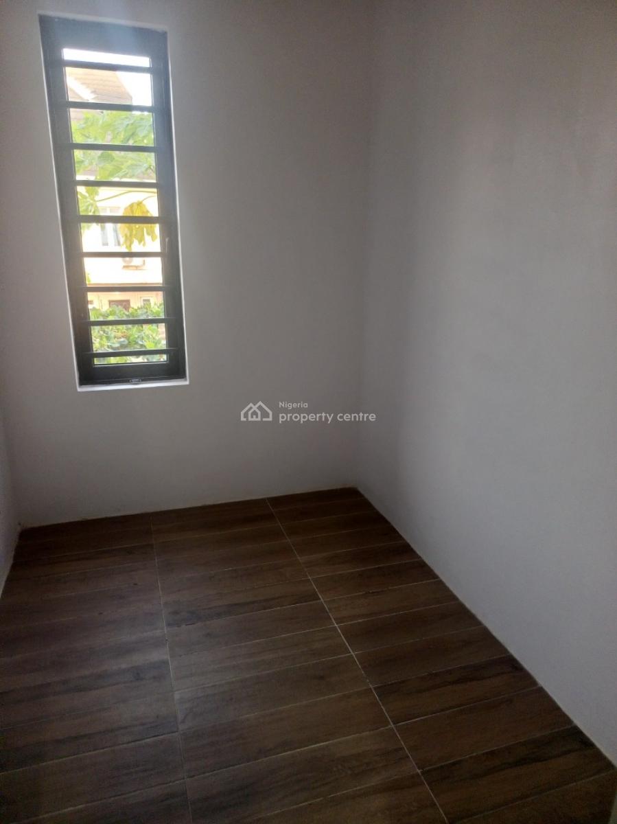 Fully Serviced 2 Bedroom Apartment, Upstairs with Bq, Oba Amusa Estate, Agungi, Lekki, Lagos, Flat / Apartment for Rent