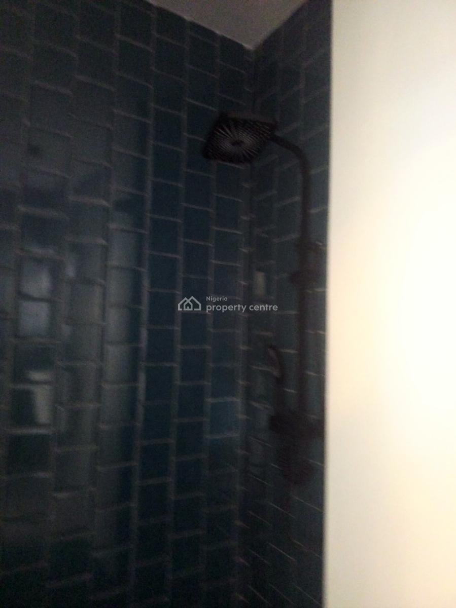 Fully Serviced 2 Bedroom Apartment, Upstairs with Bq, Oba Amusa Estate, Agungi, Lekki, Lagos, Flat / Apartment for Rent