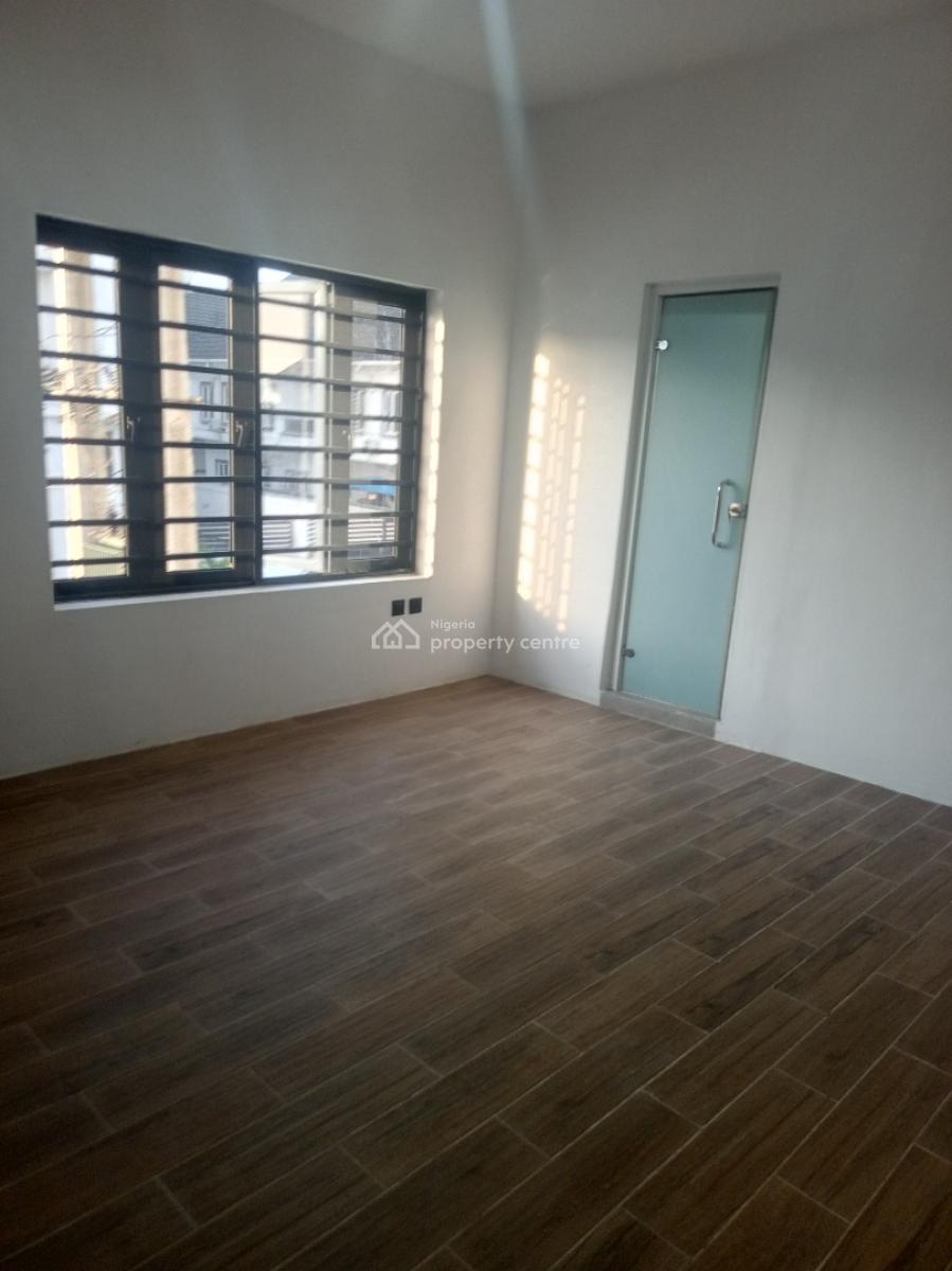 Fully Serviced 2 Bedroom Apartment, Upstairs with Bq, Oba Amusa Estate, Agungi, Lekki, Lagos, Flat / Apartment for Rent