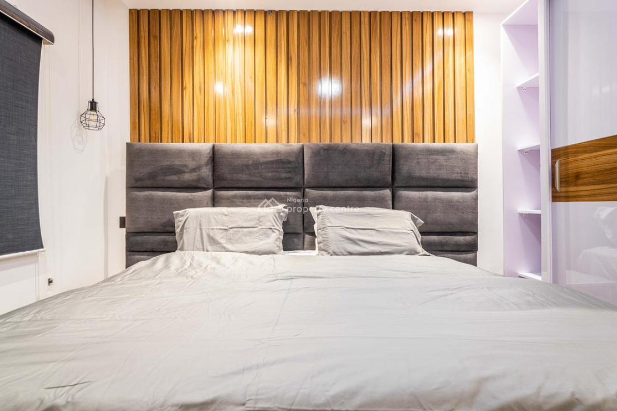 Beautifully Well Furnished 3 Bedroom Apartment Available, Banana Island, Banana Island, Ikoyi, Lagos, Flat / Apartment Short Let