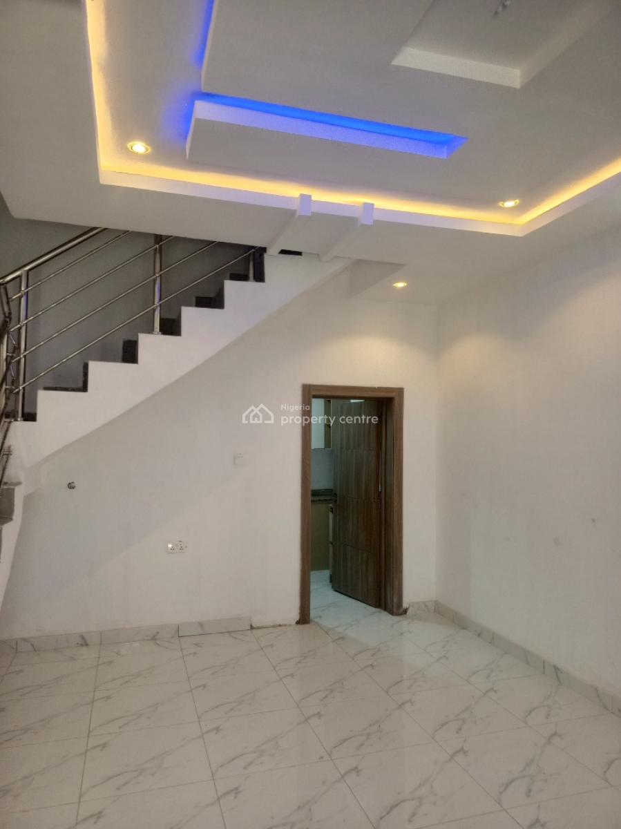2 Bedroom Duplex Terraced, Ologolo, Lekki, Lagos, Terraced Duplex for Rent