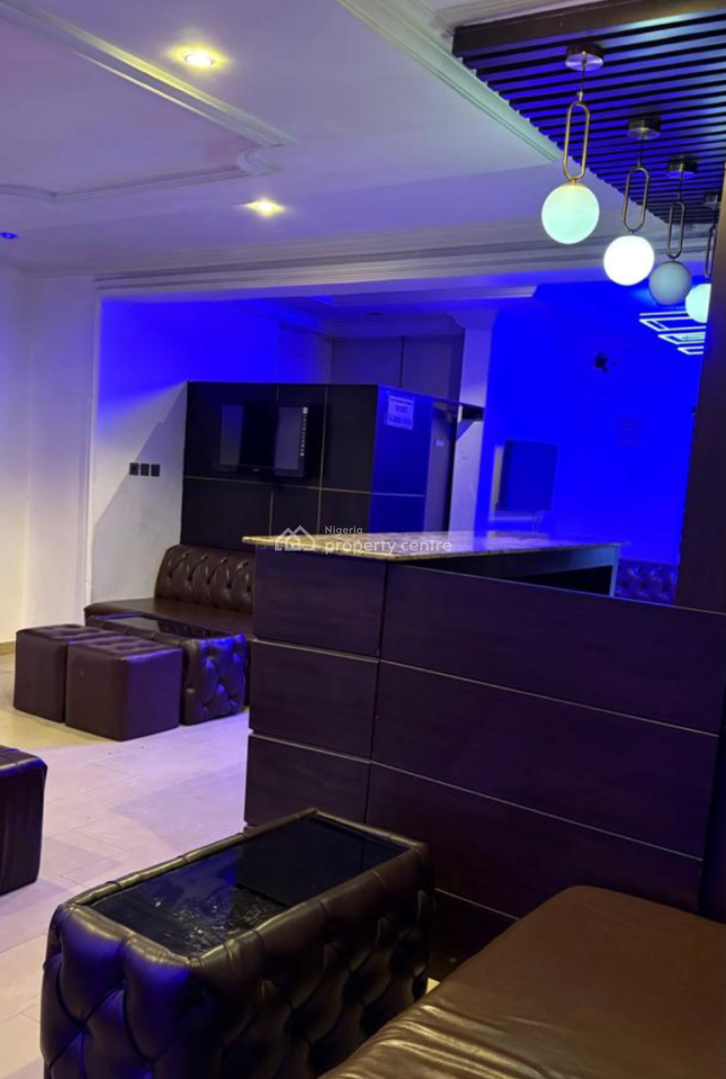 Executive 14 Rooms Hotel, Ikeja, Lagos, Hotel / Guest House for Rent