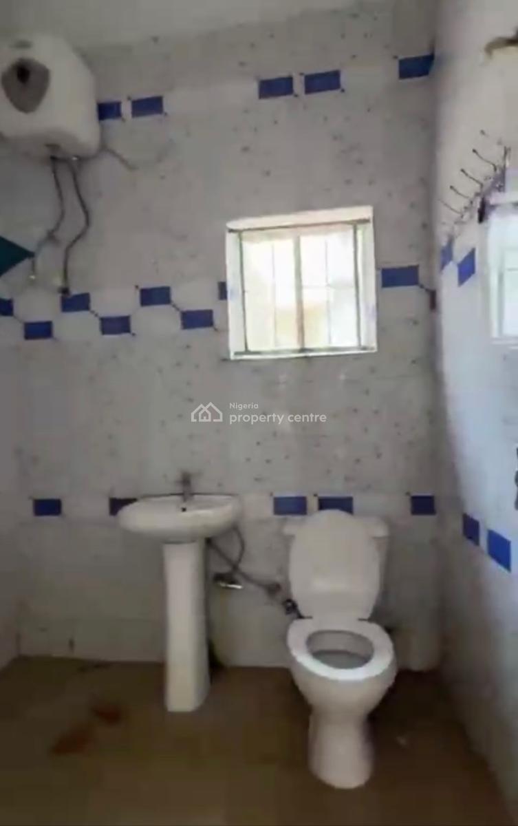 Luxurious Spacious 3bedroom Flat, Life Camp Main, Life Camp, Abuja, Block of Flats for Sale