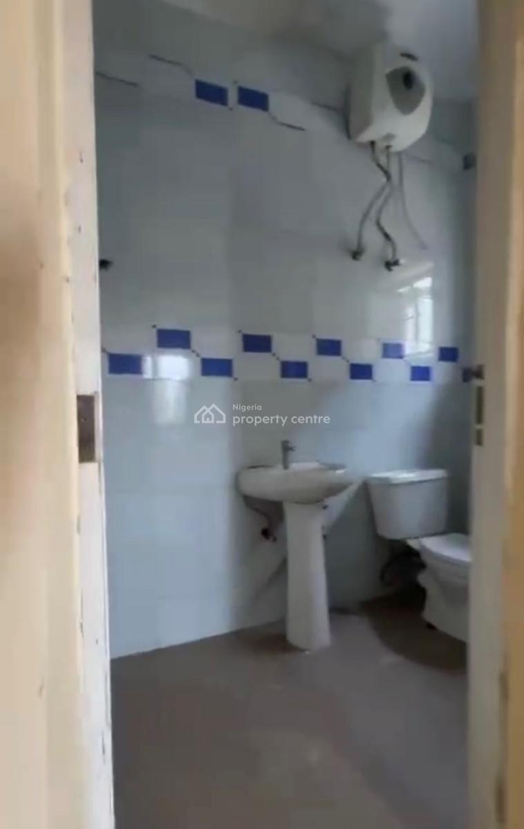 Luxurious Spacious 3bedroom Flat, Life Camp Main, Life Camp, Abuja, Block of Flats for Sale