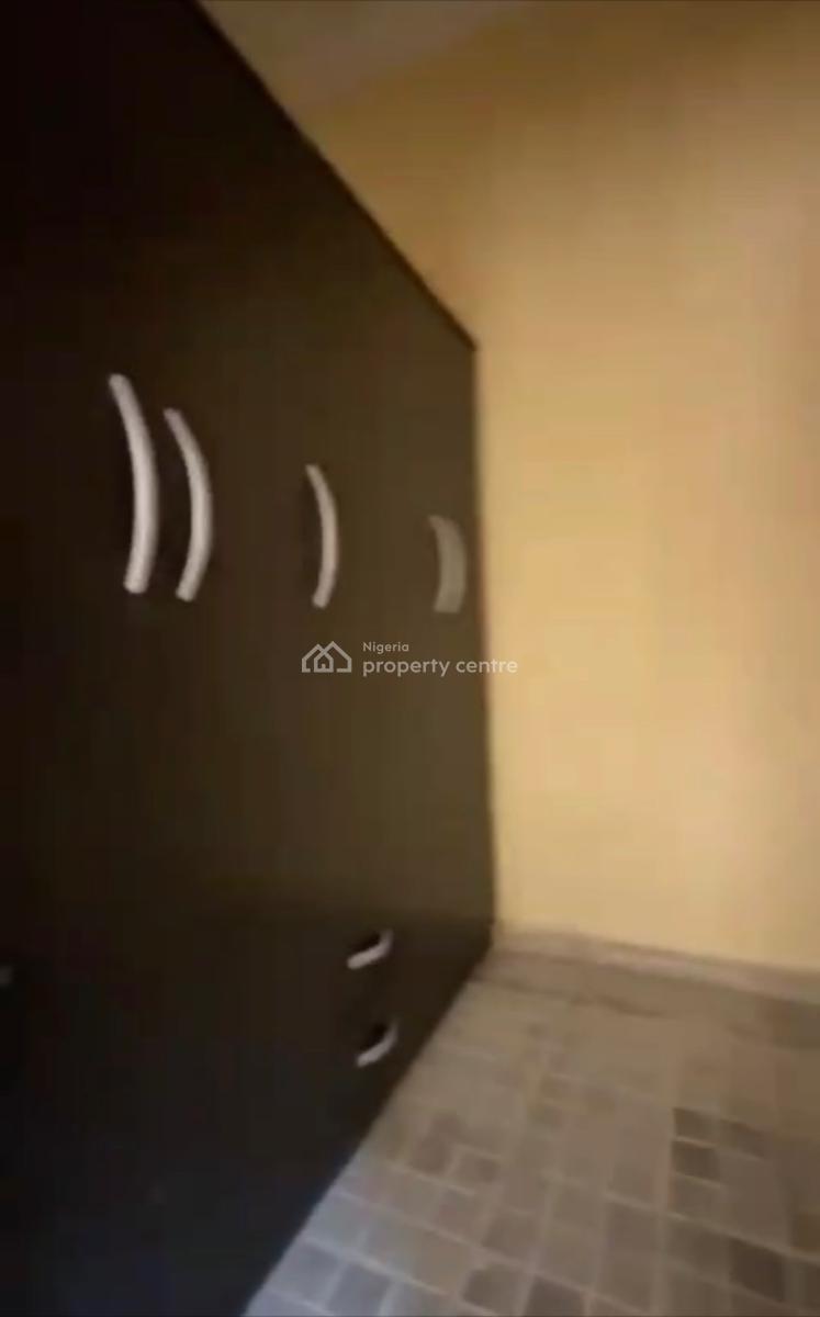 Luxurious Spacious 3bedroom Flat, Life Camp Main, Life Camp, Abuja, Block of Flats for Sale