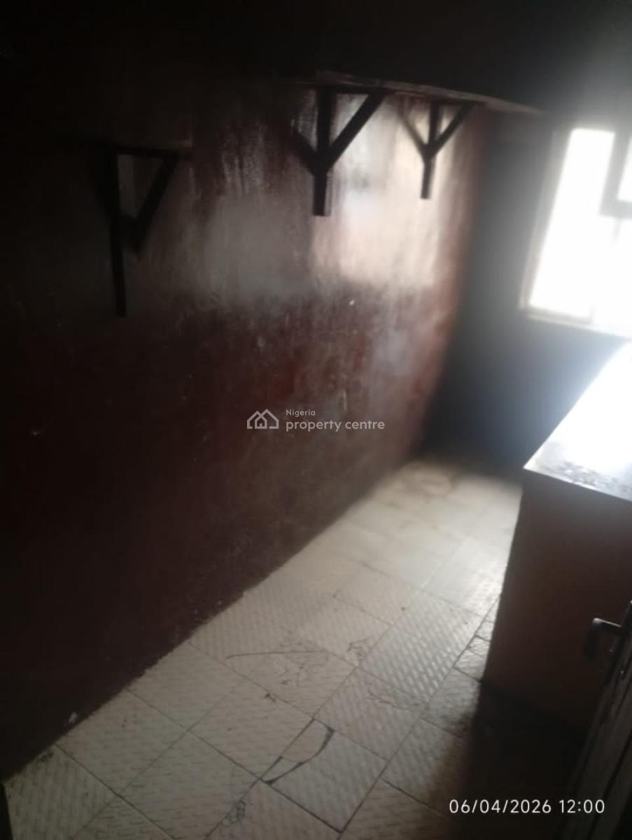 2 Bedroom Flat with 2t&bath Upstairs, Tinubu Street, Alapere, Ketu, Lagos, House for Rent