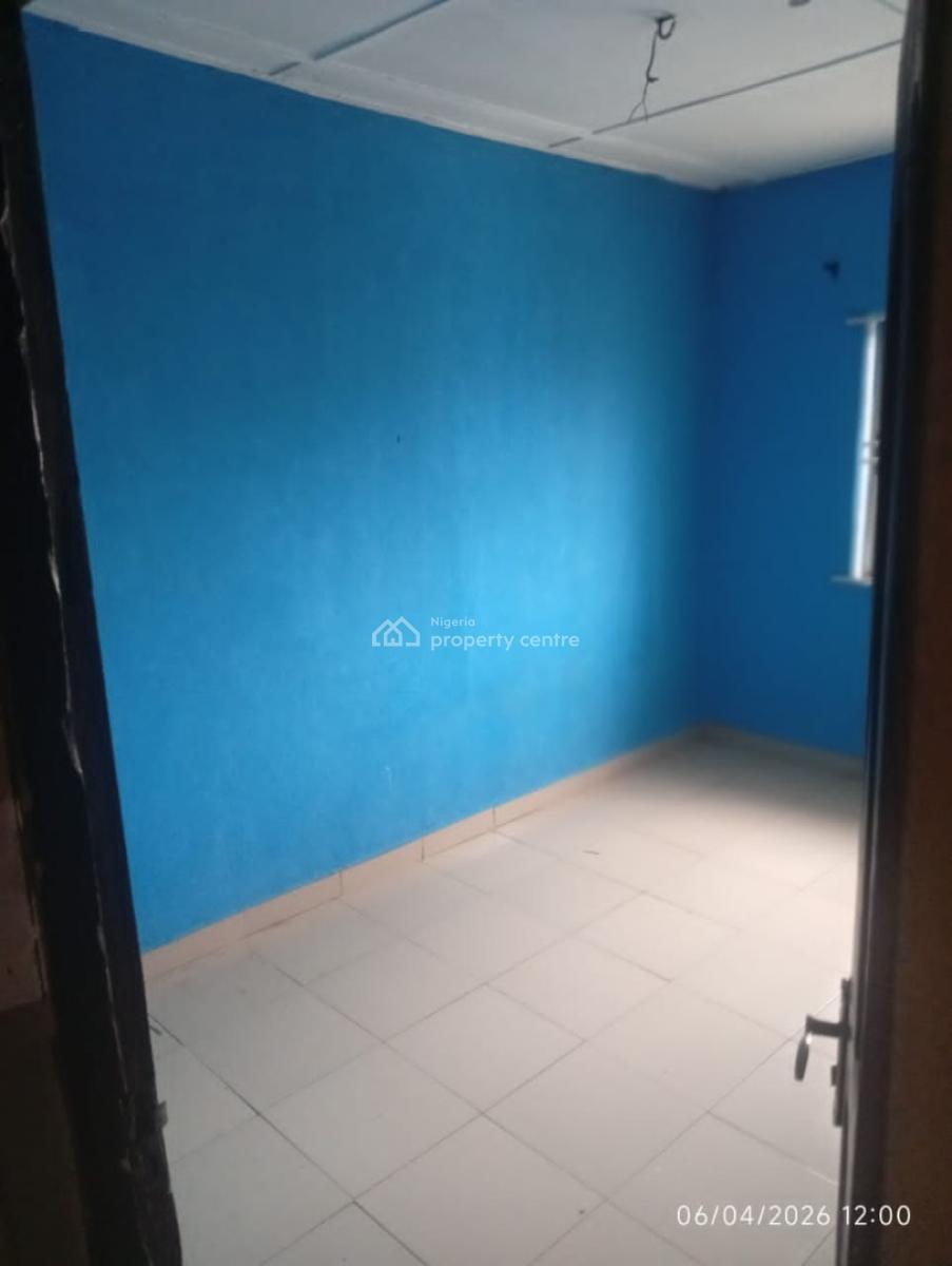 2 Bedroom Flat with 2t&bath Upstairs, Tinubu Street, Alapere, Ketu, Lagos, House for Rent
