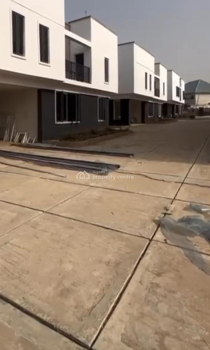 2bedroom Flat, Aco Estate, Lugbe District, Abuja, Flat / Apartment for Rent