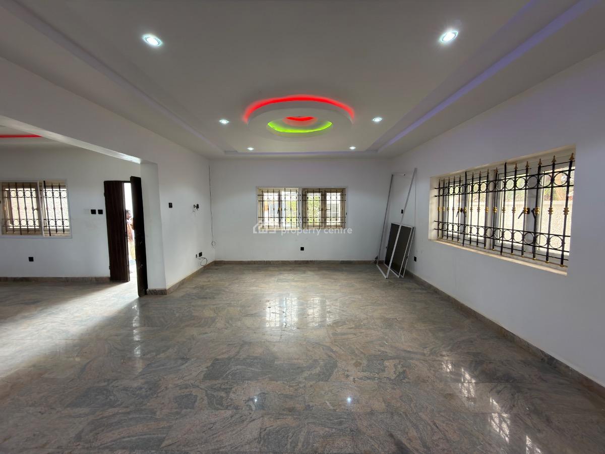 6 Bedroom Semi-detached House, Asokoro District, Abuja, Semi-detached Duplex for Rent