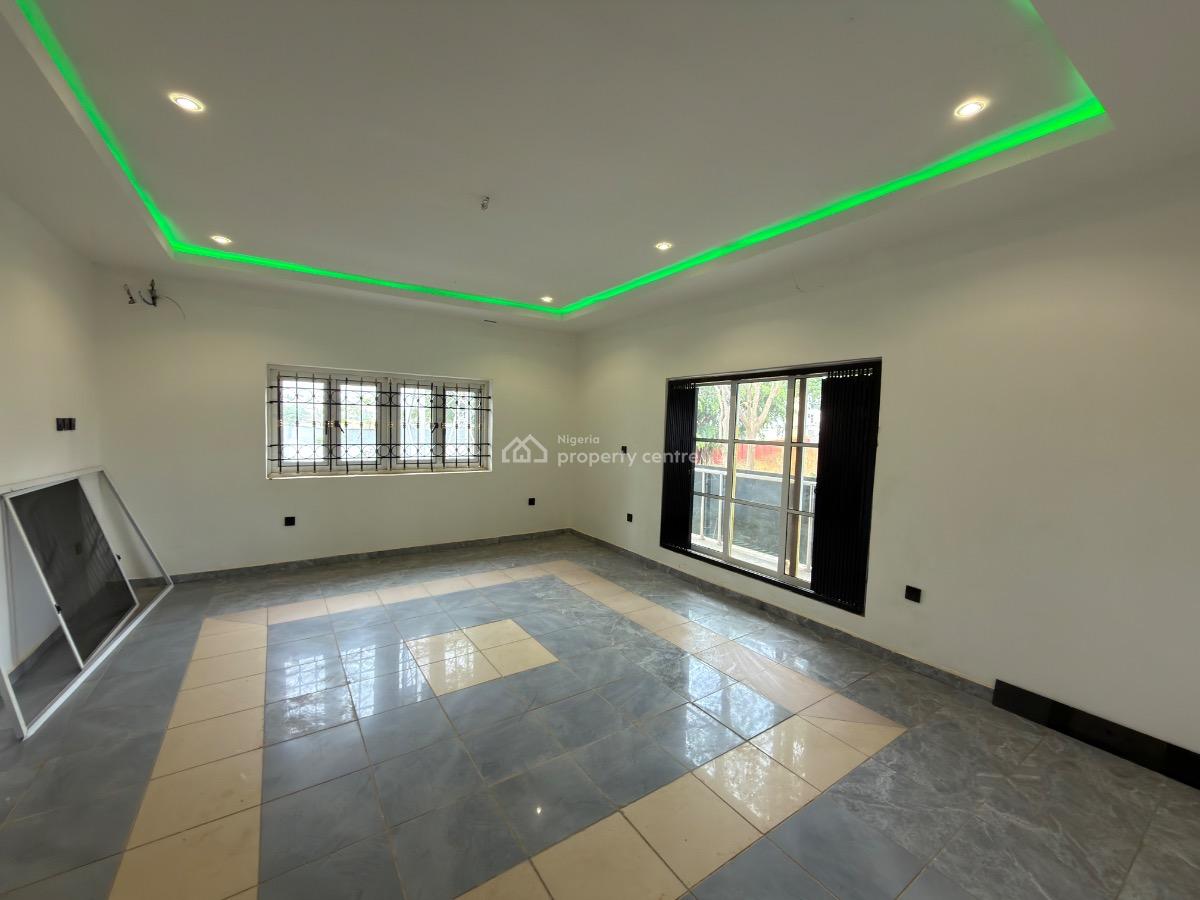 6 Bedroom Semi-detached House, Asokoro District, Abuja, Semi-detached Duplex for Rent