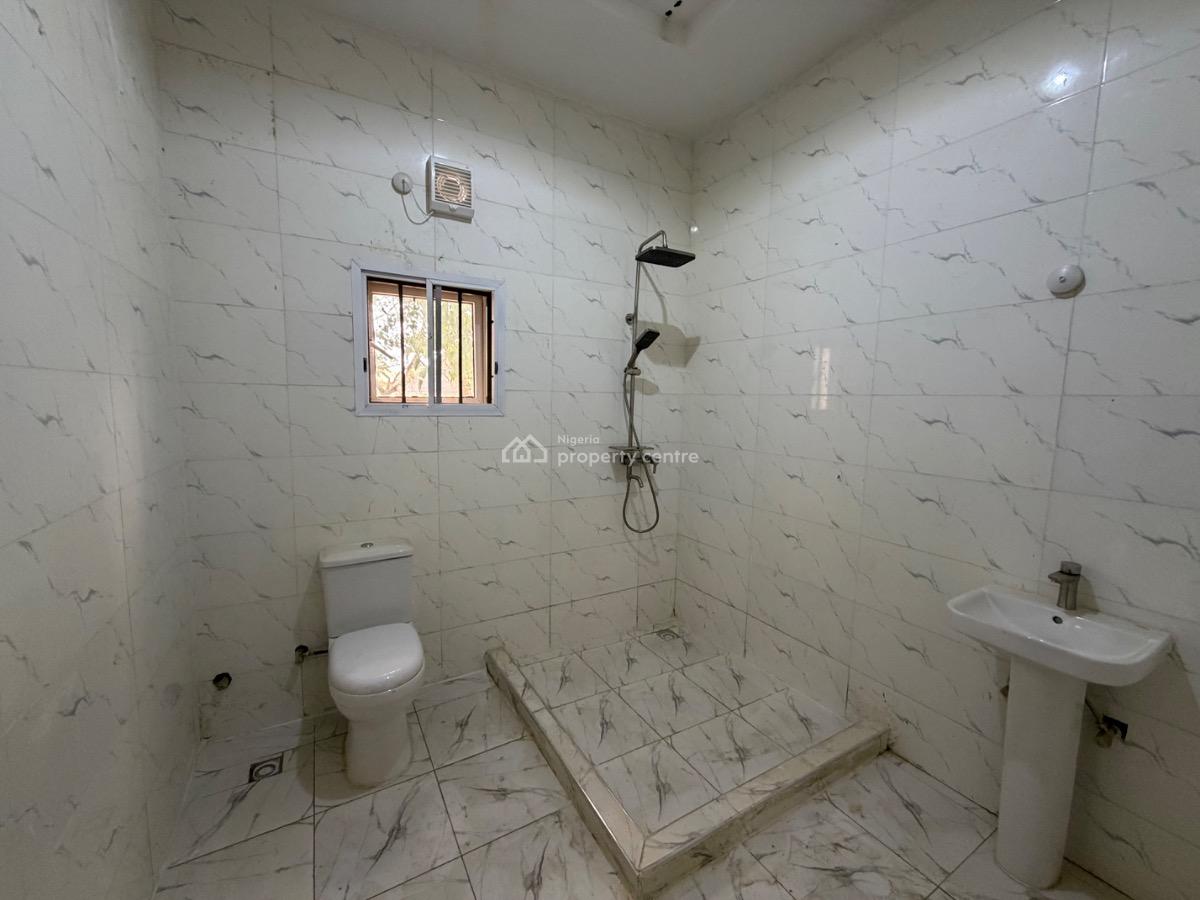 6 Bedroom Semi-detached House, Asokoro District, Abuja, Semi-detached Duplex for Rent