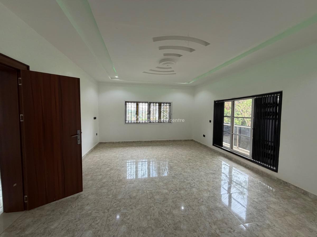 6 Bedroom Semi-detached House, Asokoro District, Abuja, Semi-detached Duplex for Rent