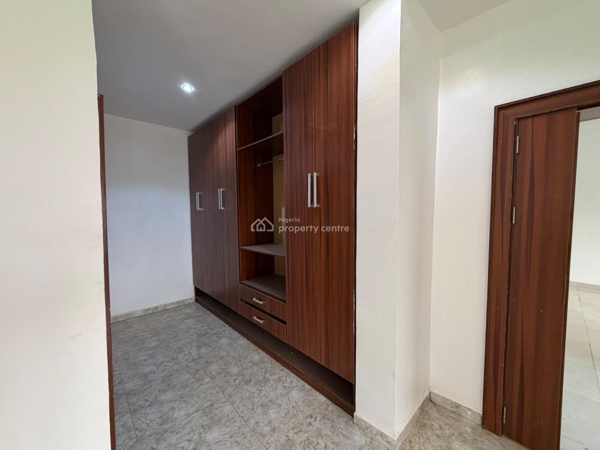 6 Bedroom Semi-detached House, Asokoro District, Abuja, Semi-detached Duplex for Rent