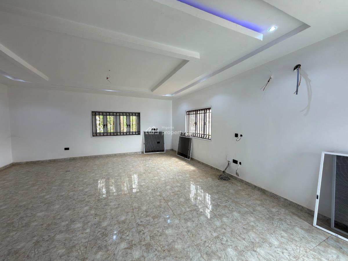 6 Bedroom Semi-detached House, Asokoro District, Abuja, Semi-detached Duplex for Rent