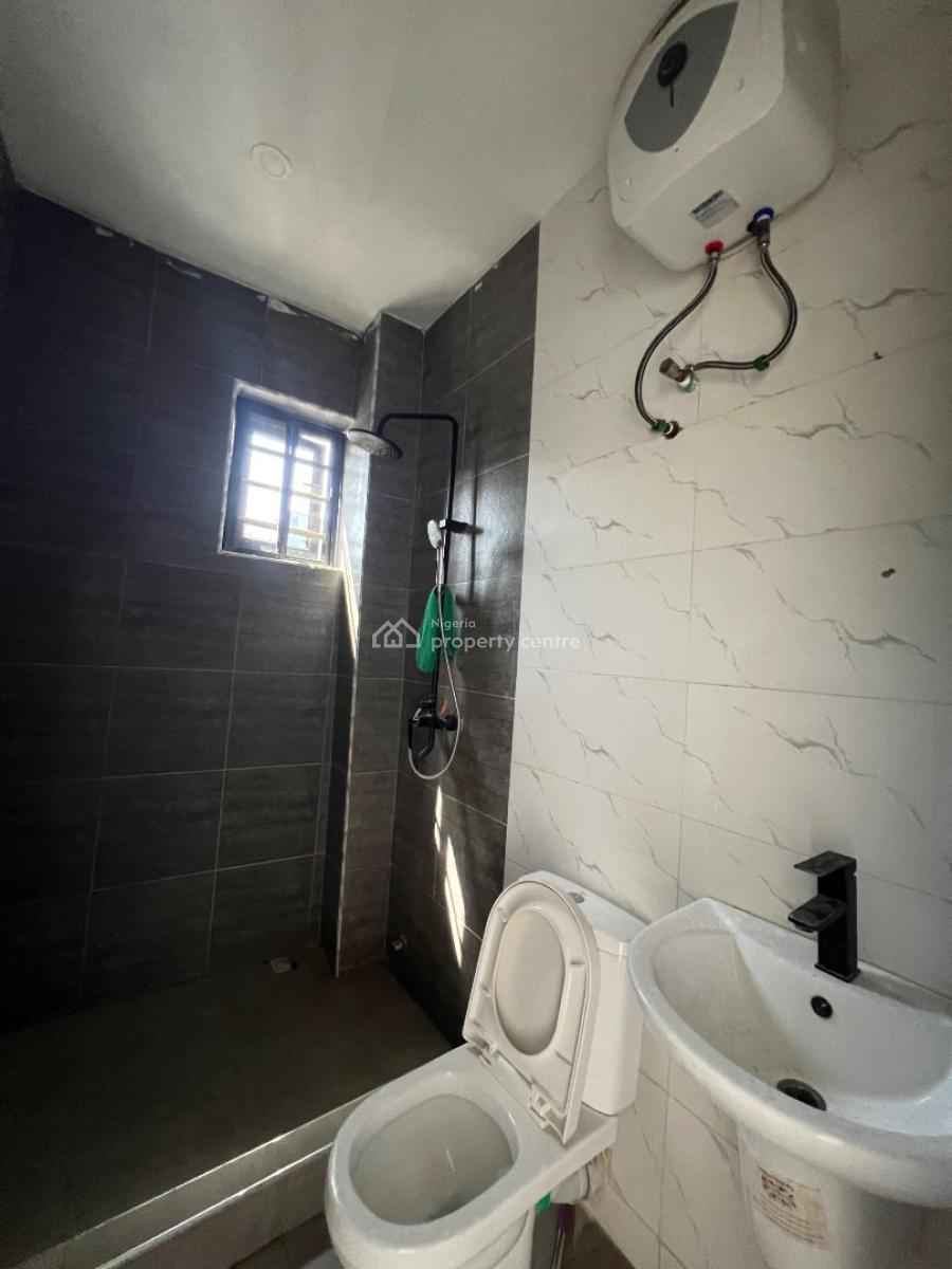 Well Built 2bedroom Apartment, Ologolo, Lekki, Lagos, Flat / Apartment for Rent