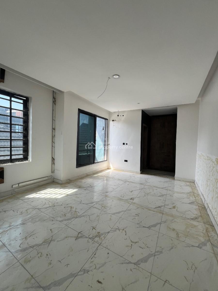 Well Built 2bedroom Apartment, Ologolo, Lekki, Lagos, Flat / Apartment for Rent