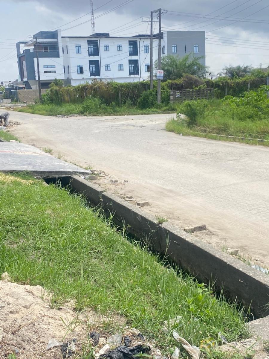 700sqm Fenced and Gated Land at Lekki Scheme2, Lekki Scheme 2 Ajah Lagos, Ajah, Lagos, Commercial Land for Rent
