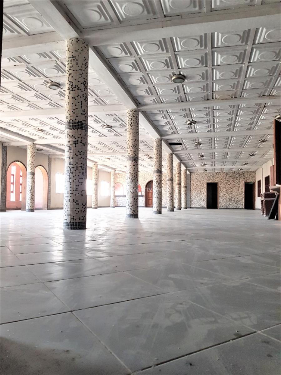 Prime Office Space with a Close Proximity to The Expressway, with a Very Close Proximity to The Expressway, Ologolo, Lekki, Lagos, Office Space for Rent