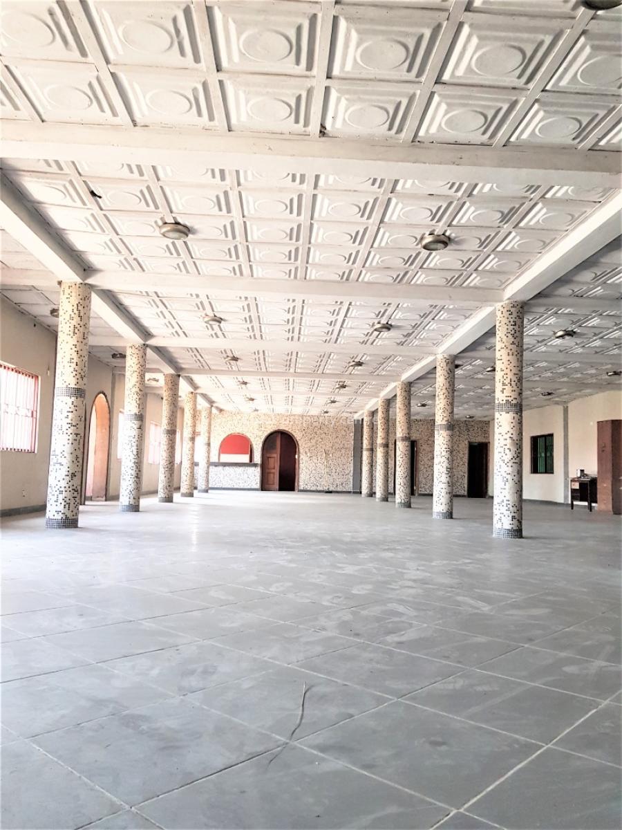 Prime Office Space with a Close Proximity to The Expressway, with a Very Close Proximity to The Expressway, Ologolo, Lekki, Lagos, Office Space for Rent