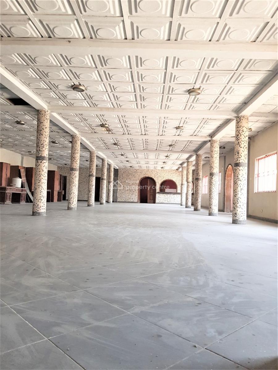 Prime Office Space with a Close Proximity to The Expressway, with a Very Close Proximity to The Expressway, Ologolo, Lekki, Lagos, Office Space for Rent