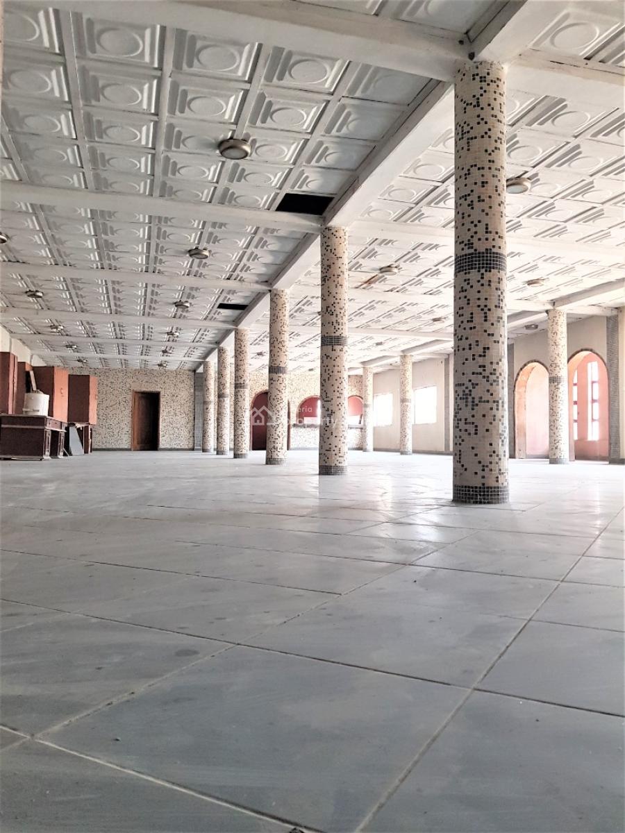 Prime Office Space with a Close Proximity to The Expressway, with a Very Close Proximity to The Expressway, Ologolo, Lekki, Lagos, Office Space for Rent