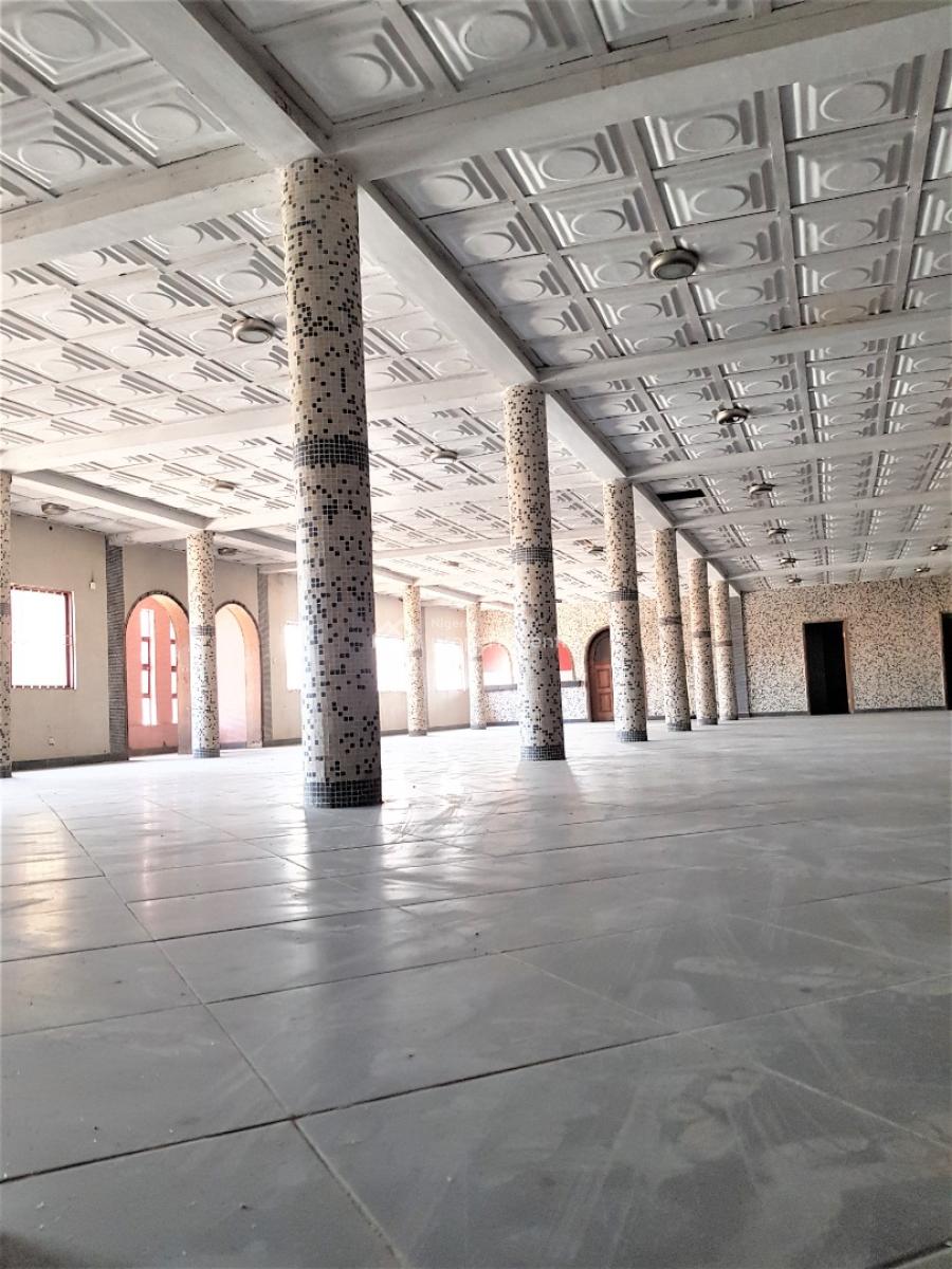 Prime Office Space with a Close Proximity to The Expressway, with a Very Close Proximity to The Expressway, Ologolo, Lekki, Lagos, Office Space for Rent