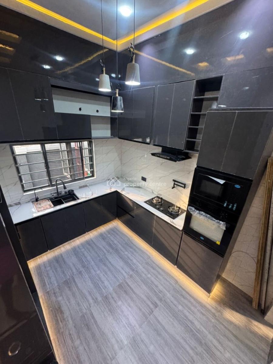 3 Bedroom Loft Bungalow, Rumuodomaya, Port Harcourt, Rivers, Terraced Bungalow for Sale