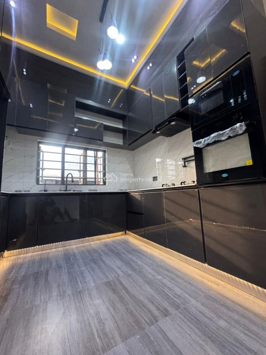 3 Bedroom Loft Bungalow, Rumuodomaya, Port Harcourt, Rivers, Terraced Bungalow for Sale