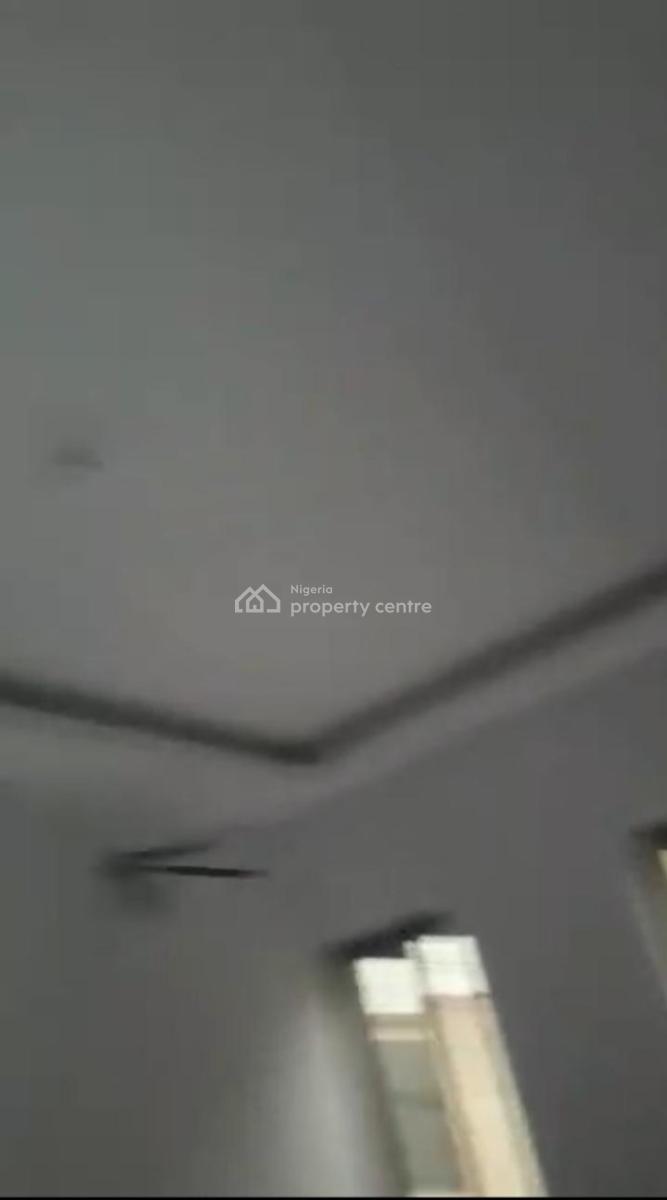 Lovely 3bedroom Flat, Off Adelabu Road, Surulere, Lagos, Flat / Apartment for Rent