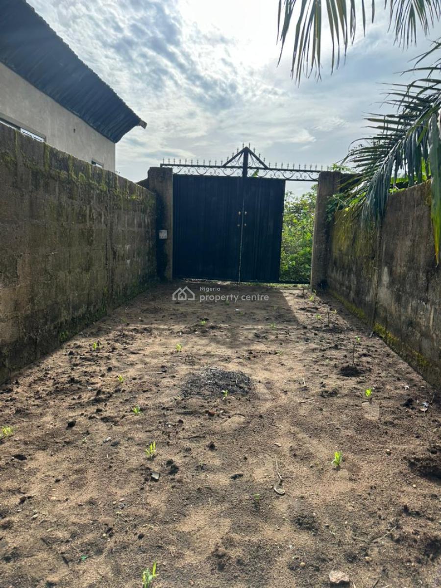 a Parcel of Land, Ekamba Nsukara, Uyo, Akwa Ibom, Residential Land for Sale