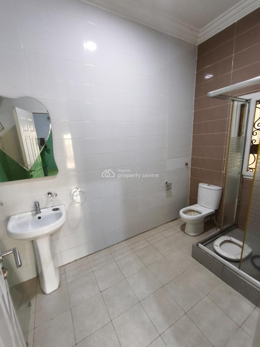 Alluring 3 Bedroom Flat with a Room Bq, Off Oba Akinjobi, Ikeja Gra, Ikeja, Lagos, Flat / Apartment for Rent