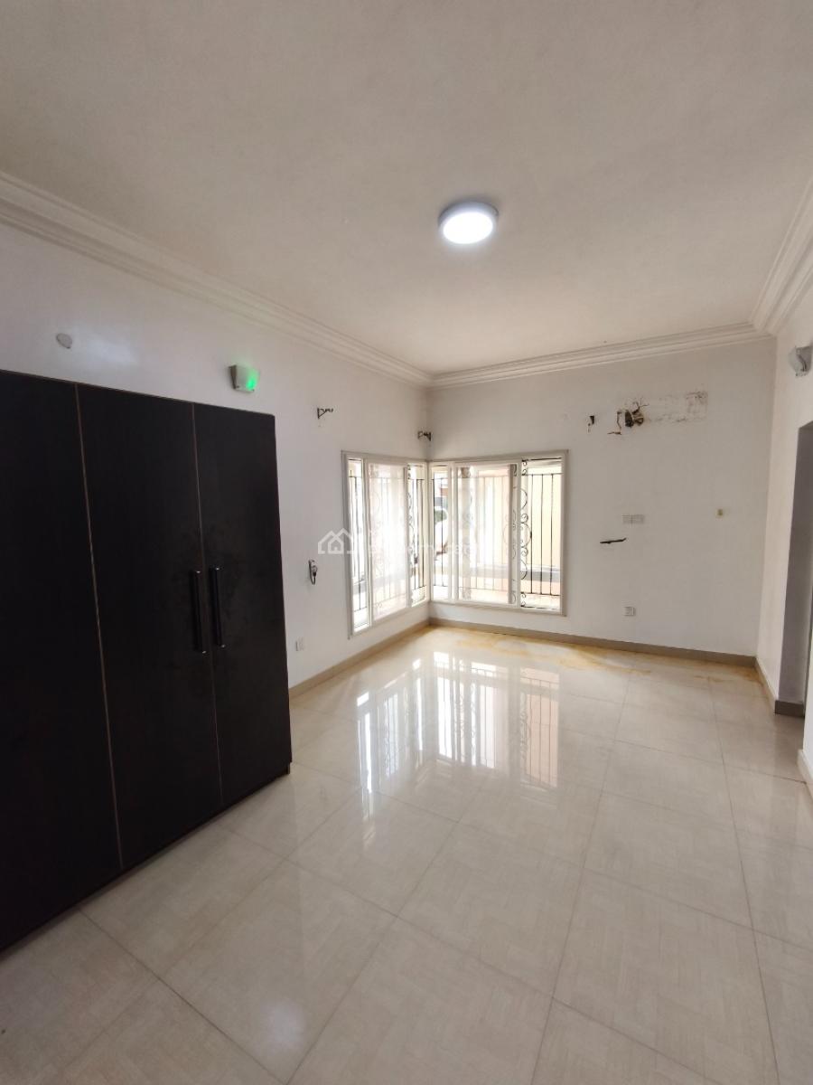 Alluring 3 Bedroom Flat with a Room Bq, Off Oba Akinjobi, Ikeja Gra, Ikeja, Lagos, Flat / Apartment for Rent