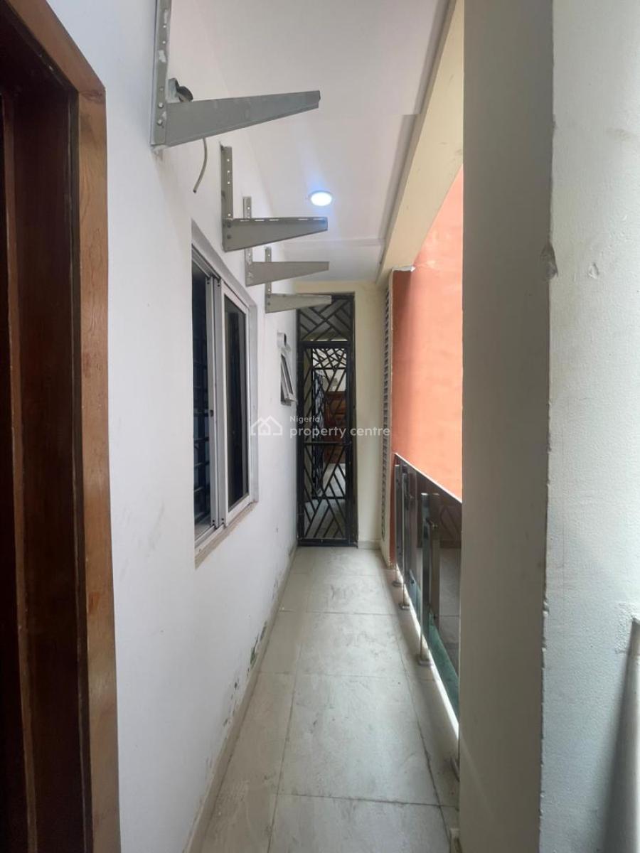 2bedroom Apartment, Lekki Phase 1, Lekki Phase 1, Lekki, Lagos, Flat / Apartment for Rent